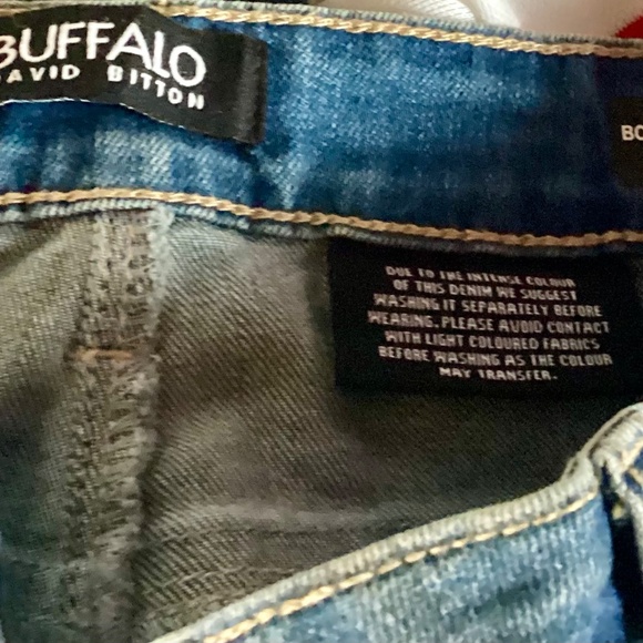 Buffalo Ladies Jeans 6x32 Two Pairs - Picture 5 of 6